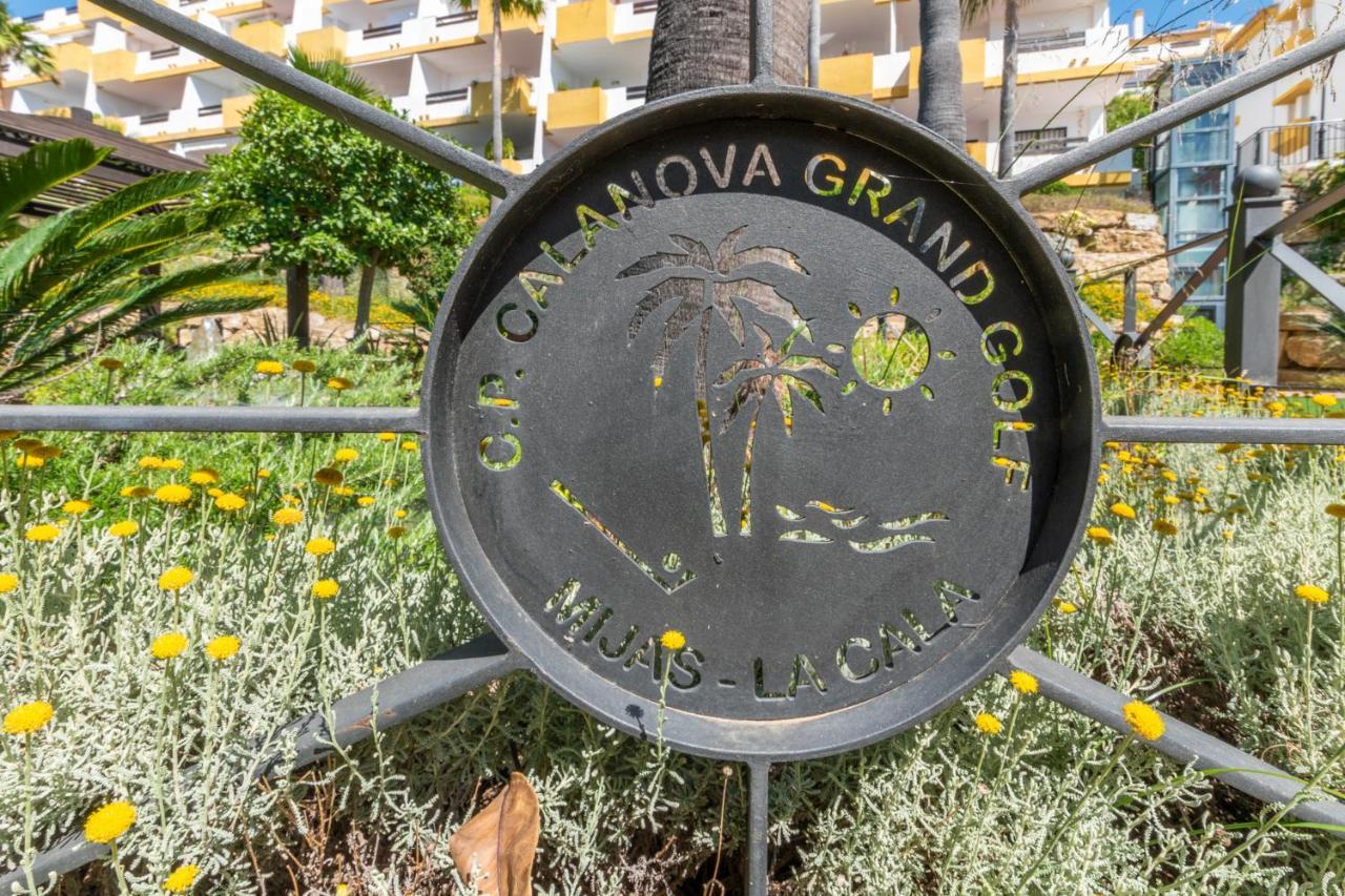 2Br Calanova Grand Golf - Wifi/Ac/Pool Apartment Malaga Bagian luar foto